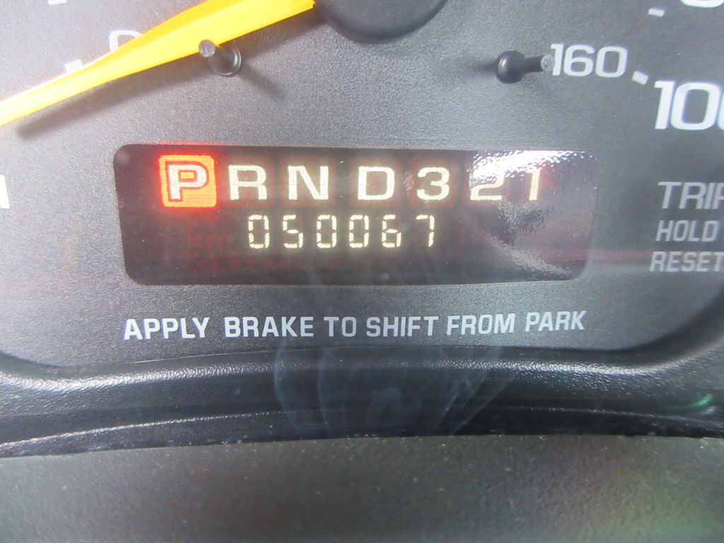 1998 Chevrolet Express Image 7