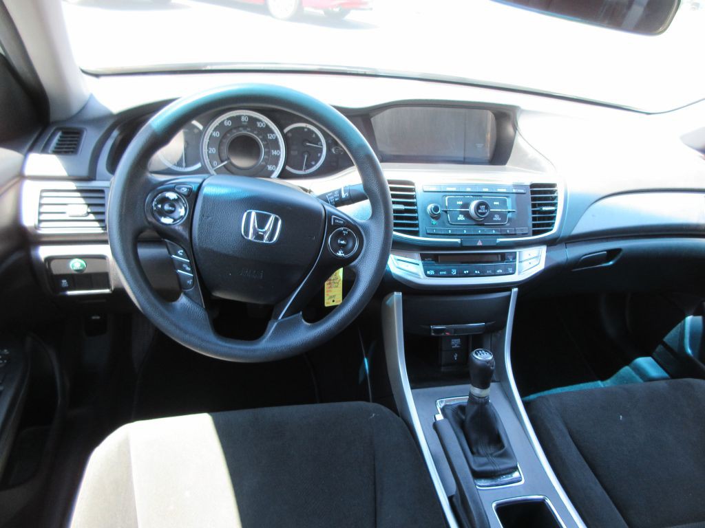 2013 Honda Accord Image 7