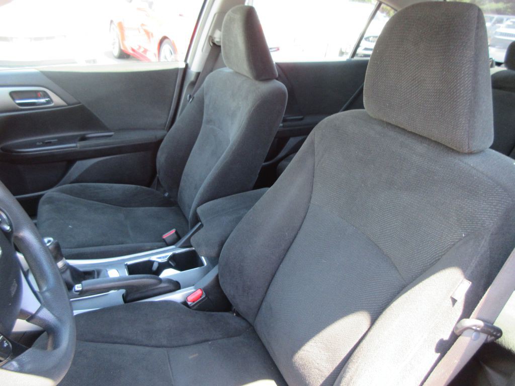 2013 Honda Accord Image 11