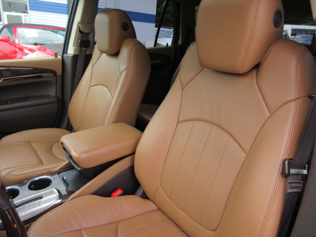 2015 Buick Enclave Image 13