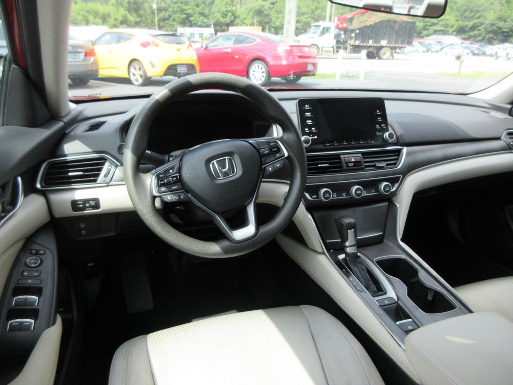 2019 Honda Accord Image 7