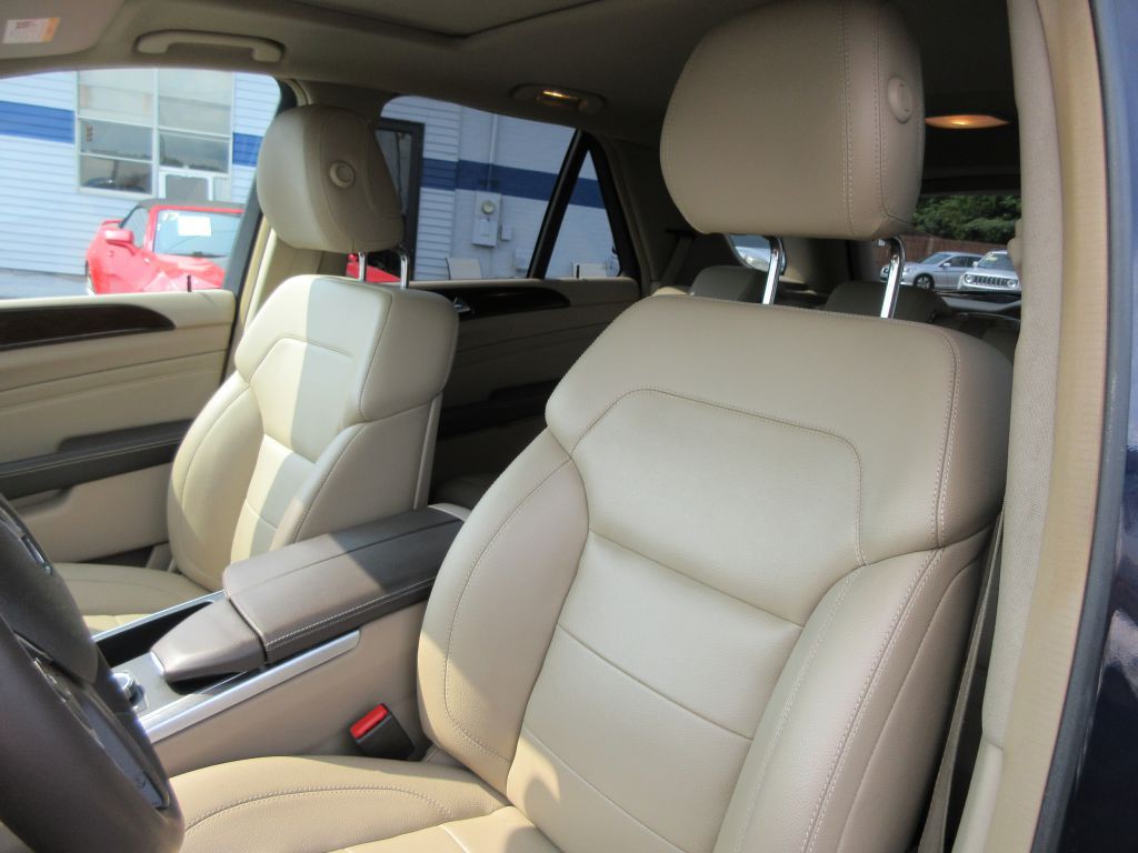 2012 Mercedes-Benz M-Class Image 12