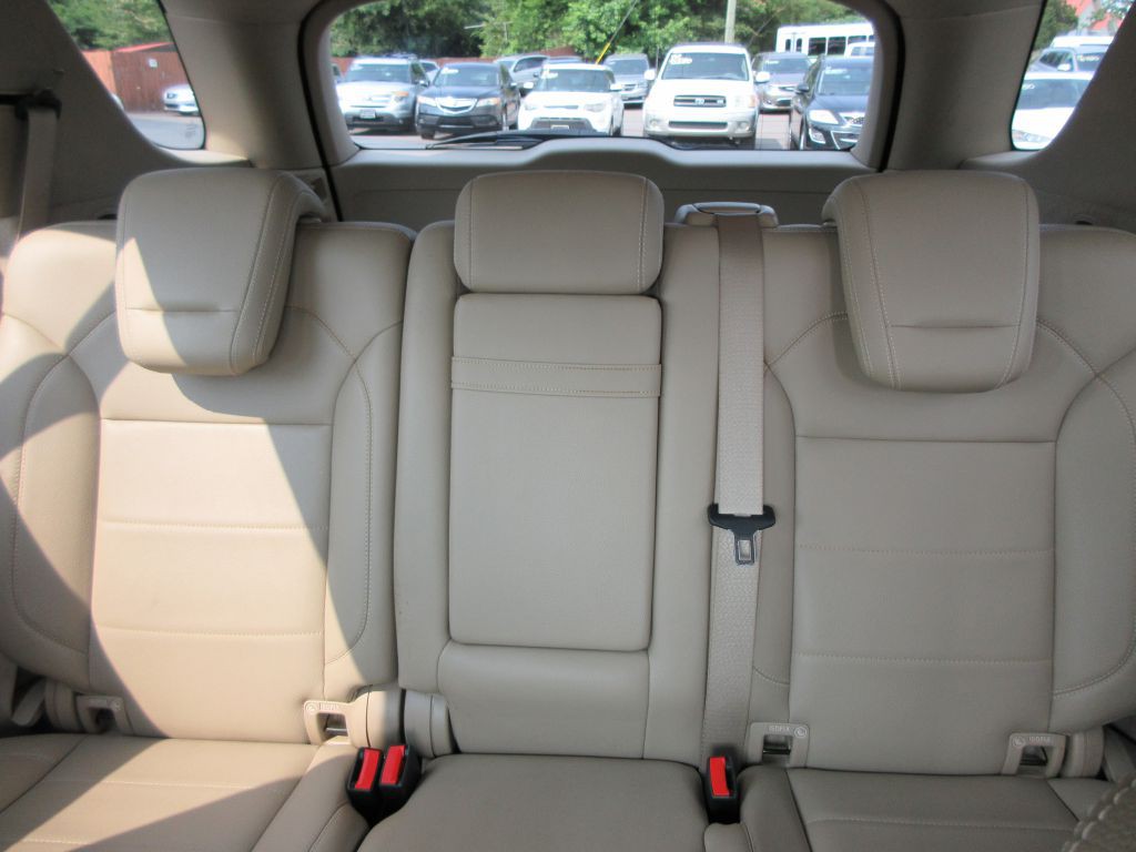 2012 Mercedes-Benz M-Class Image 13