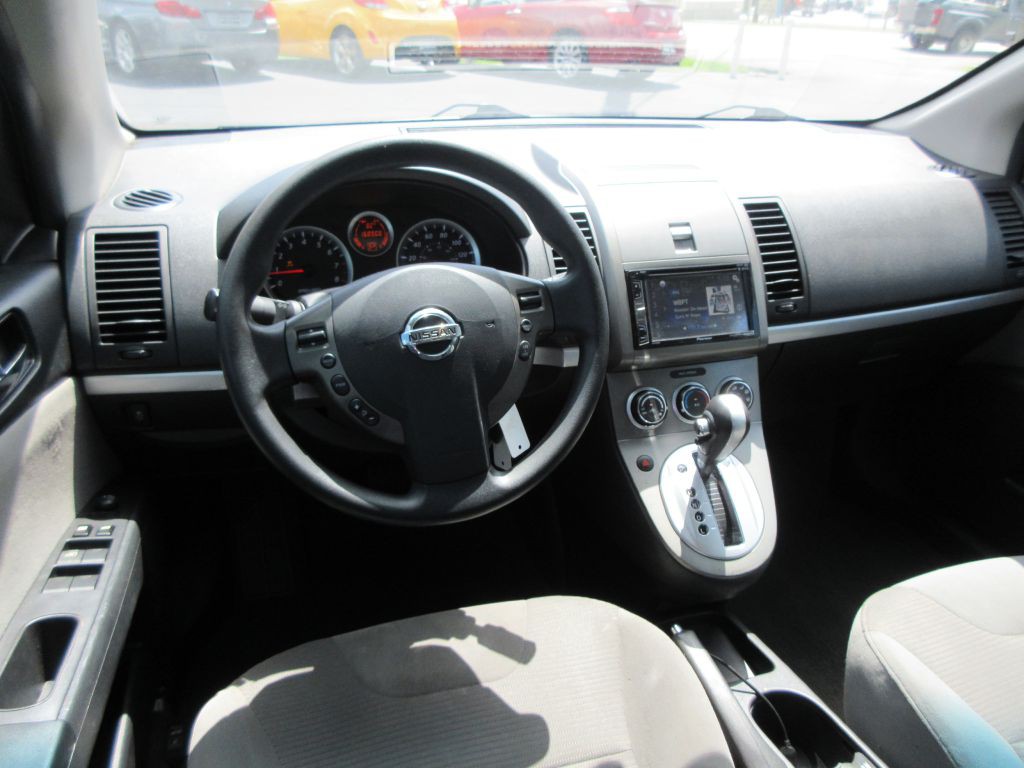 2012 Nissan Sentra Image 7