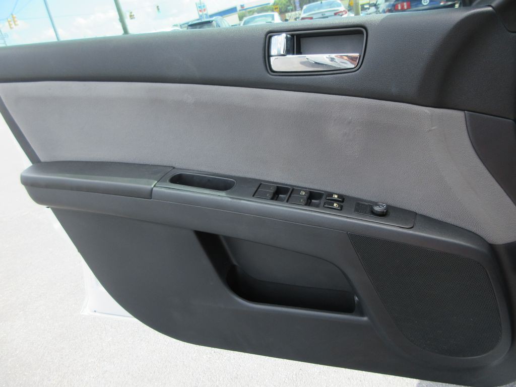 2012 Nissan Sentra Image 10