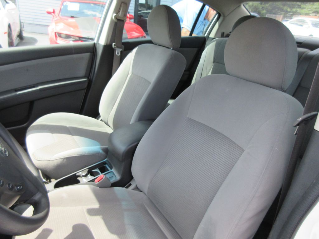 2012 Nissan Sentra Image 11