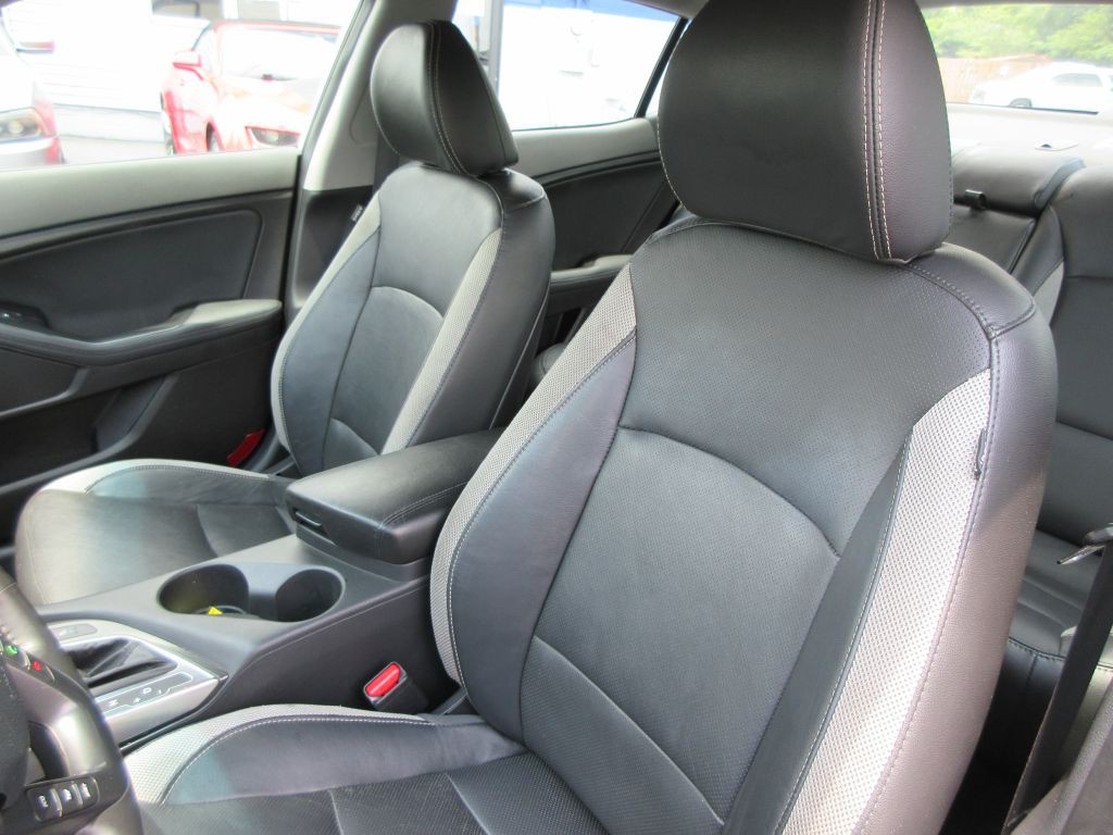 2012 Kia Optima Image 12