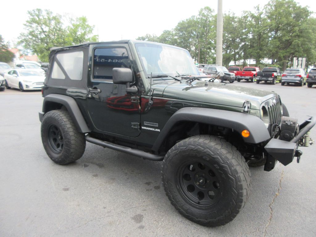 2011 Jeep Wrangler Image 3