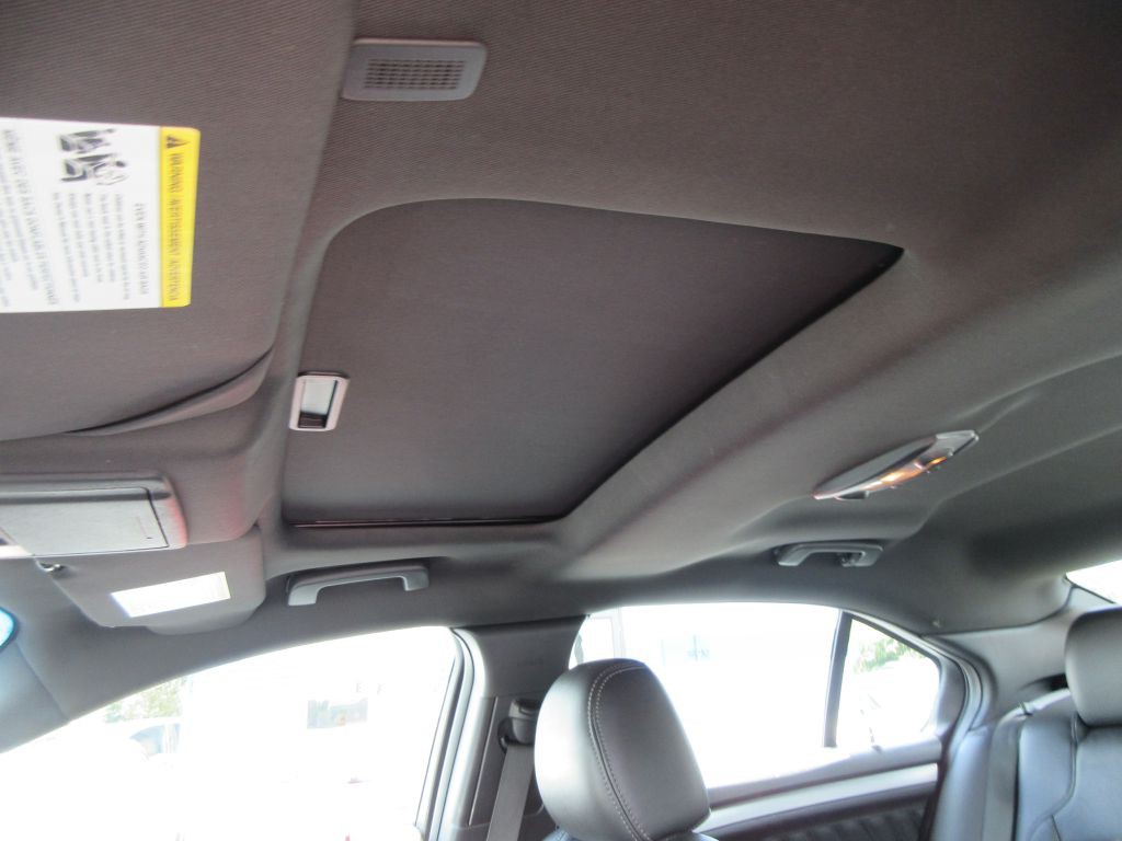 2015 Ford Taurus Image 11
