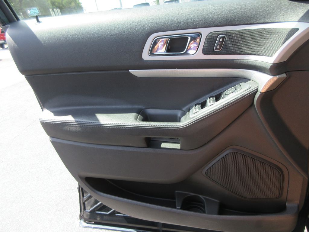 2014 Ford Explorer Image 10