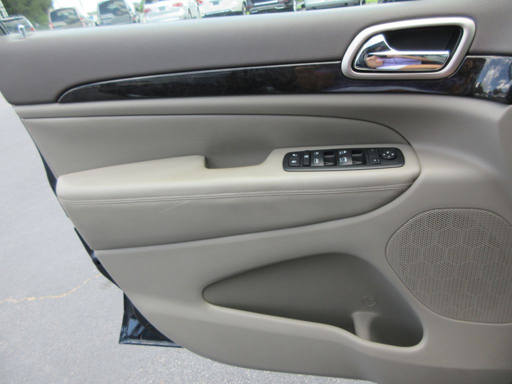 2013 Jeep Grand Cherokee Image 10