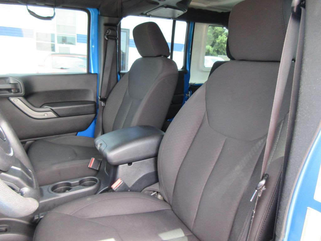 2015 Jeep Wrangler Unlimited Image 11