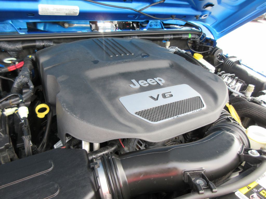 2015 Jeep Wrangler Unlimited Image 16