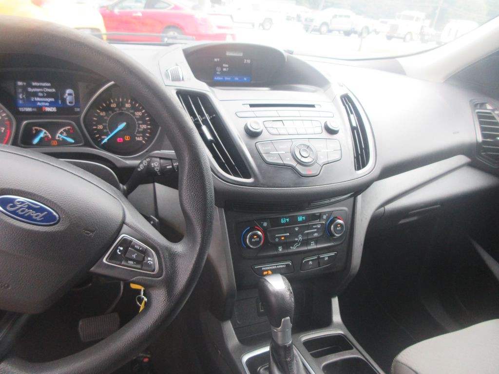 2017 Ford Escape Image 11
