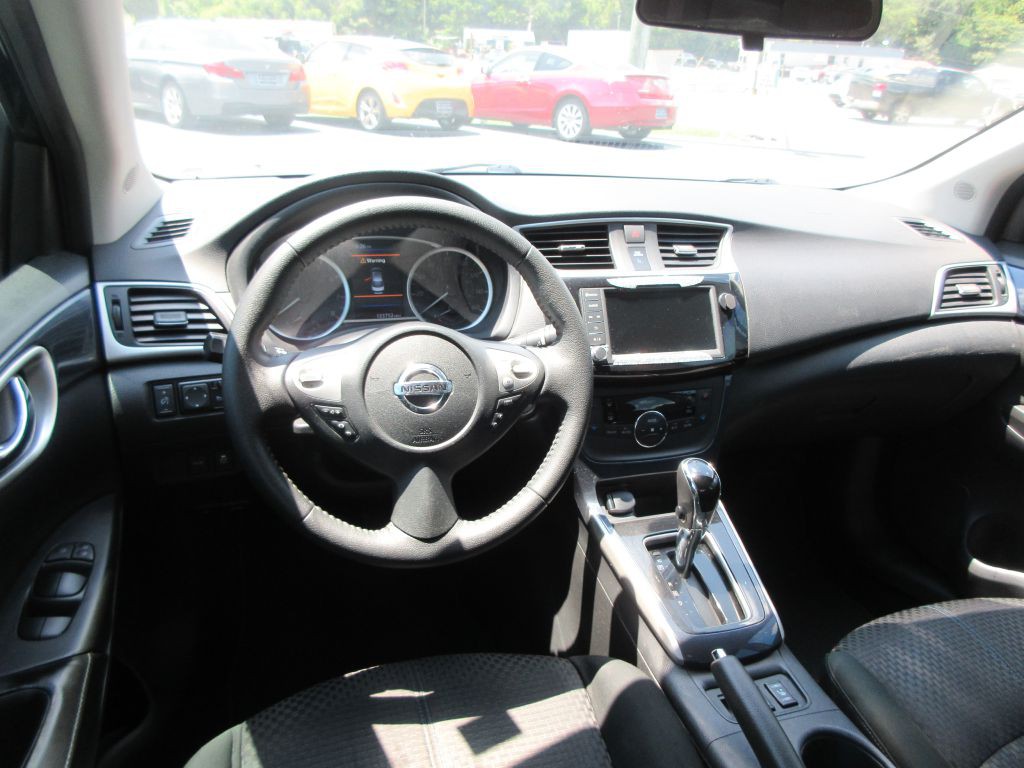 2019 Nissan Sentra Image 7