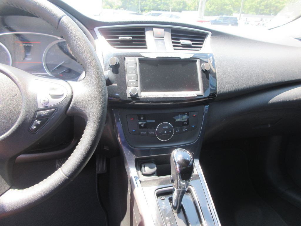 2019 Nissan Sentra Image 9