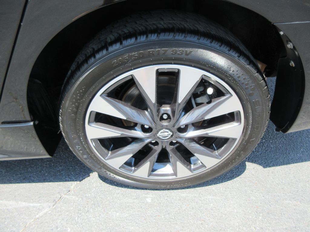2019 Nissan Sentra Image 14