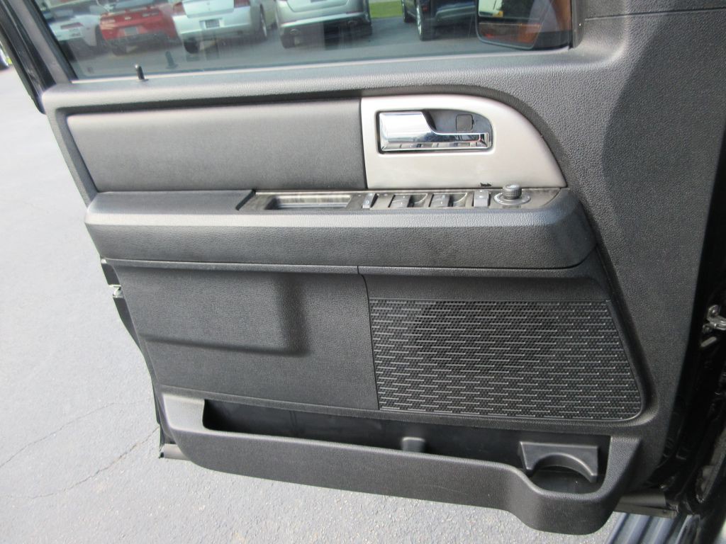 2016 Ford Expedition Image 10