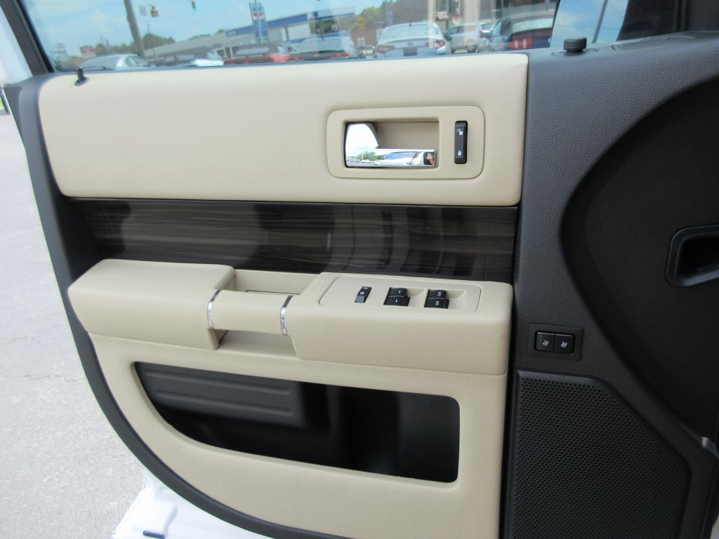 2019 Ford Flex Image 10