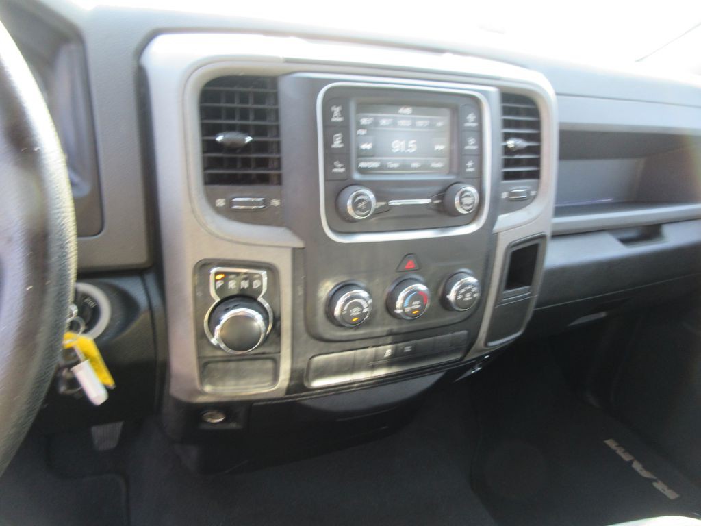 2014 RAM 1500 Image 10