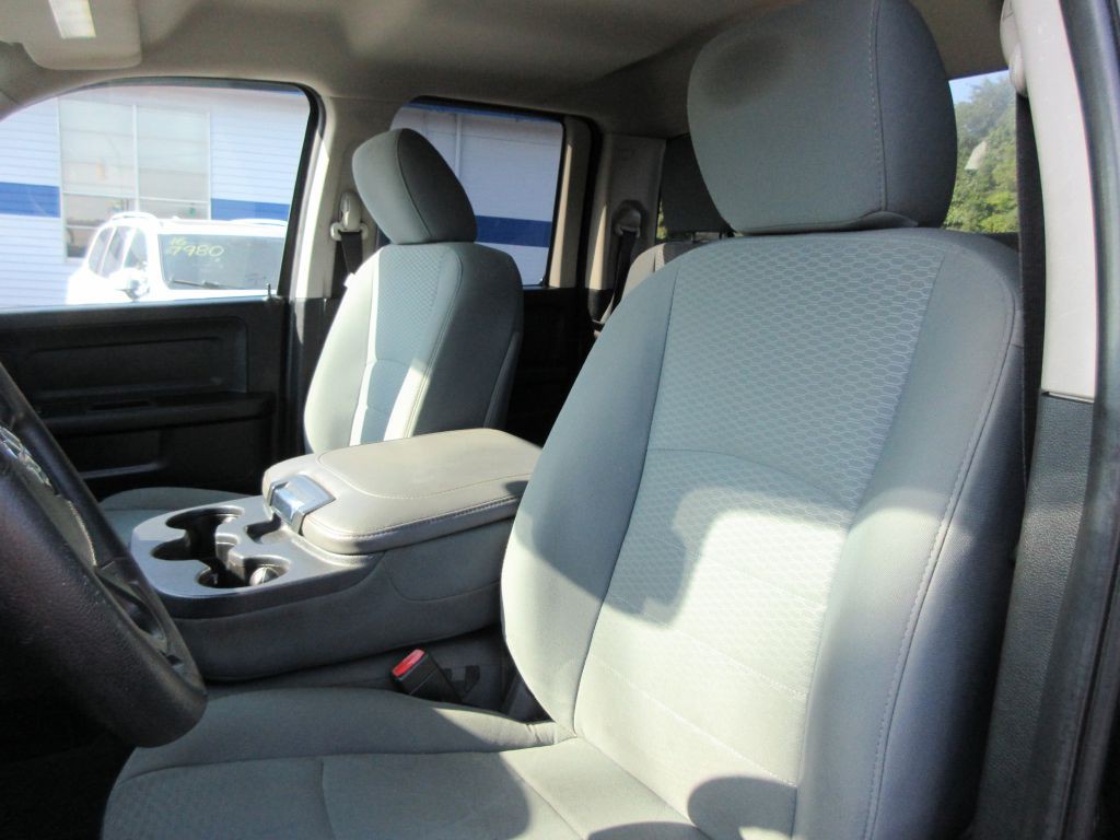 2014 RAM 1500 Image 12