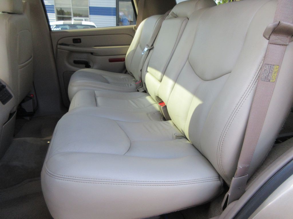 2005 Chevrolet Tahoe Image 13