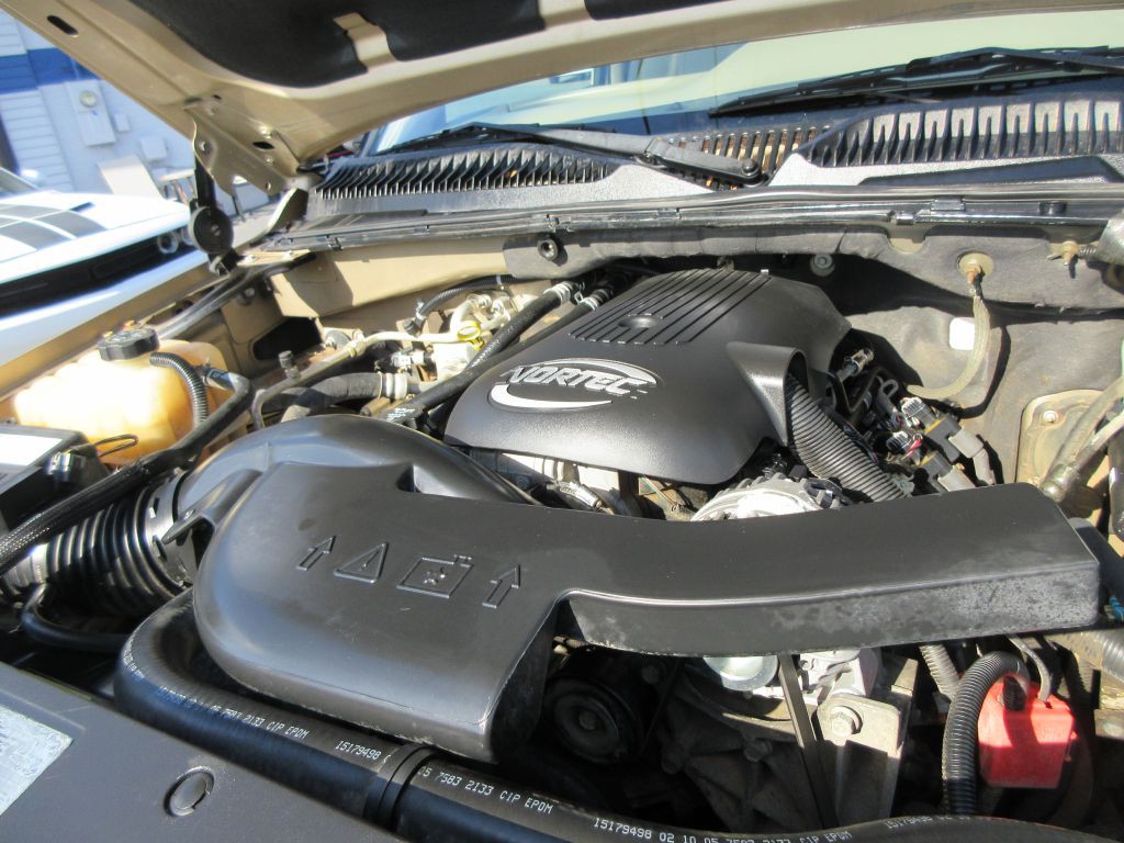 2005 Chevrolet Tahoe Image 17
