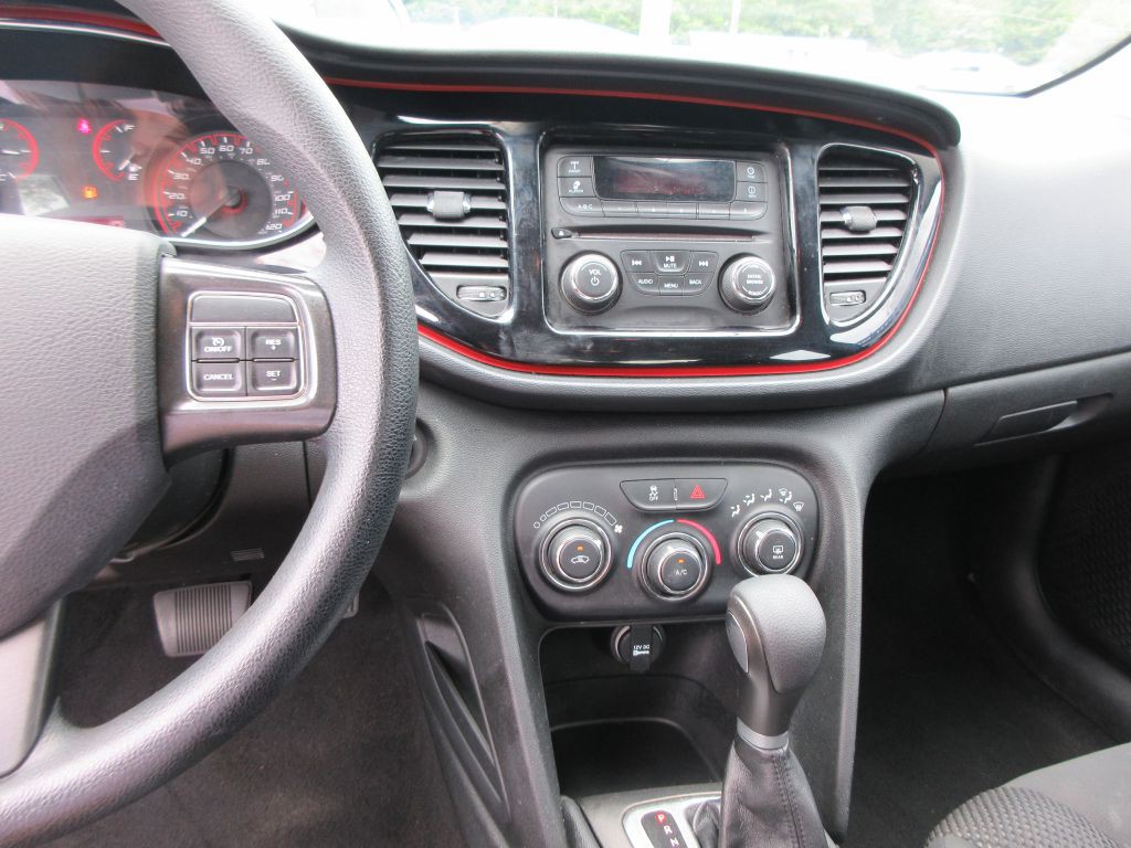 2016 Dodge Dart Image 9