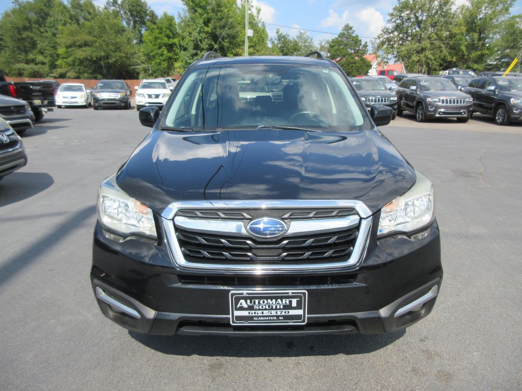 2017 Subaru Forester Image 2