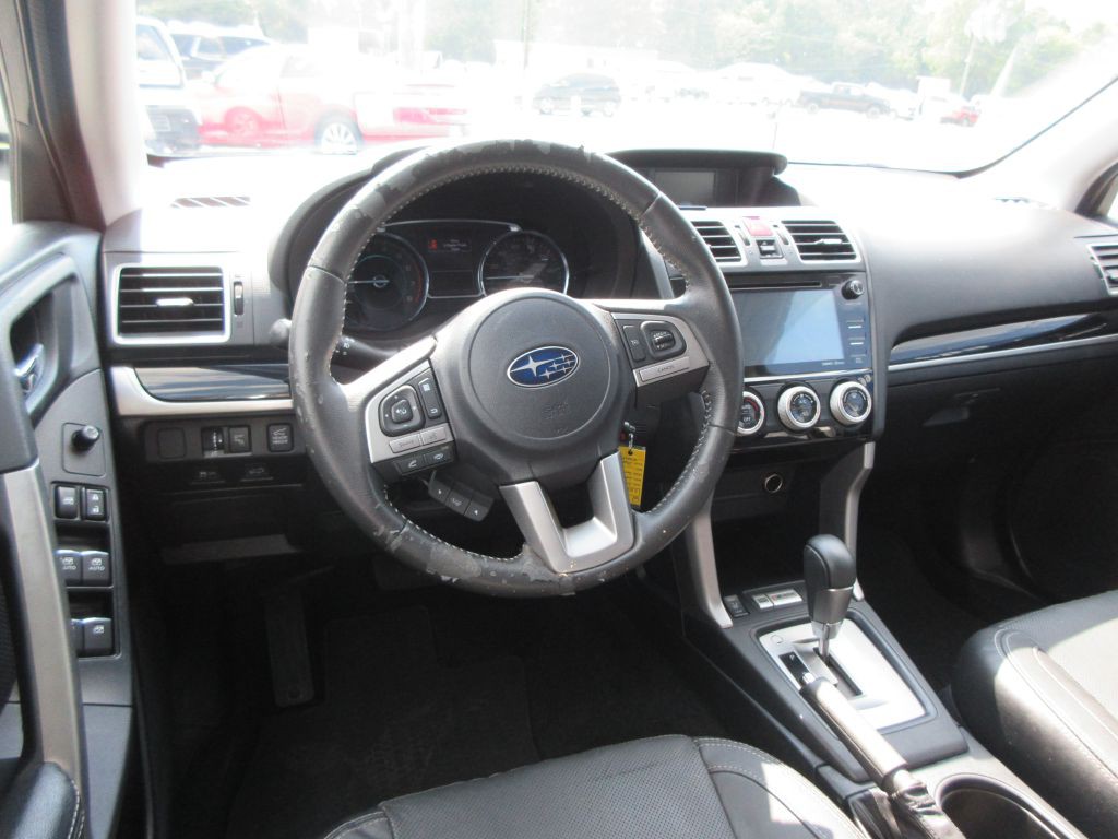 2017 Subaru Forester Image 7