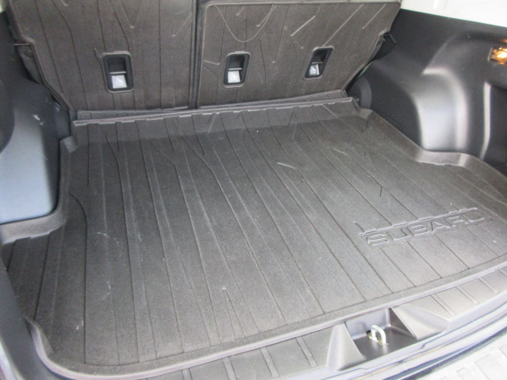 2017 Subaru Forester Image 16