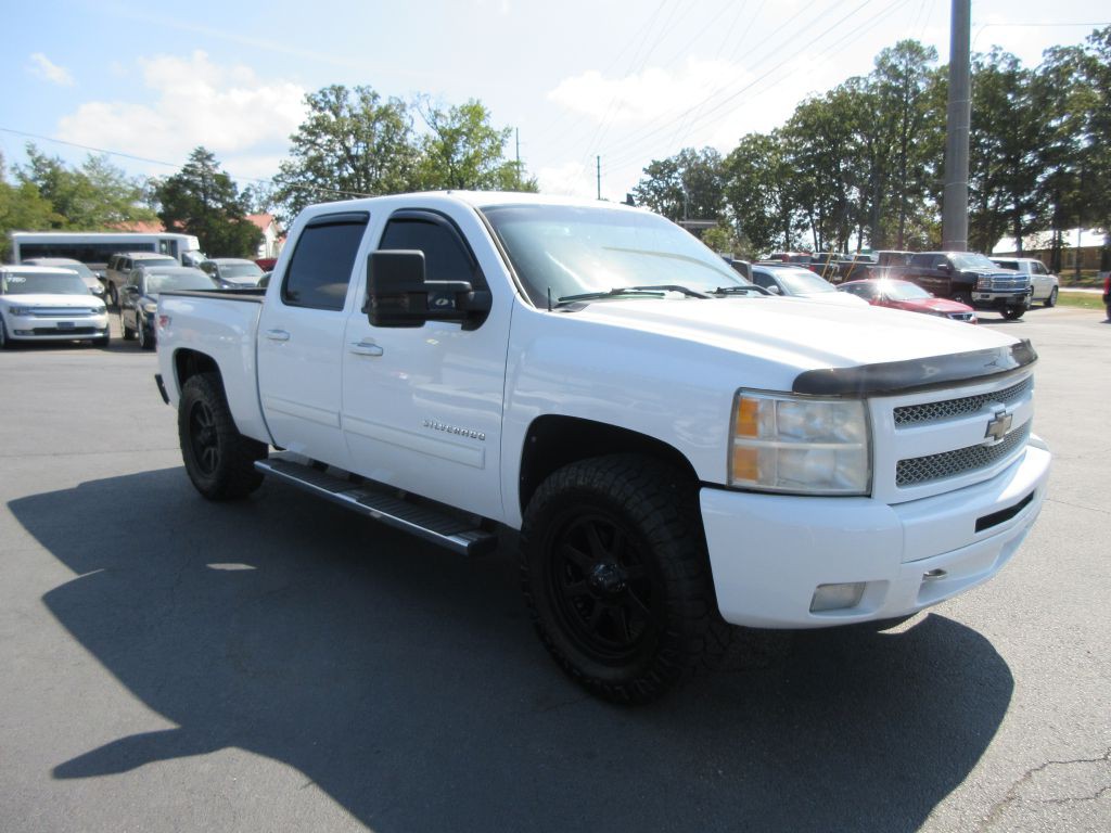 2011 Chevrolet Silverado 1500 Image 3