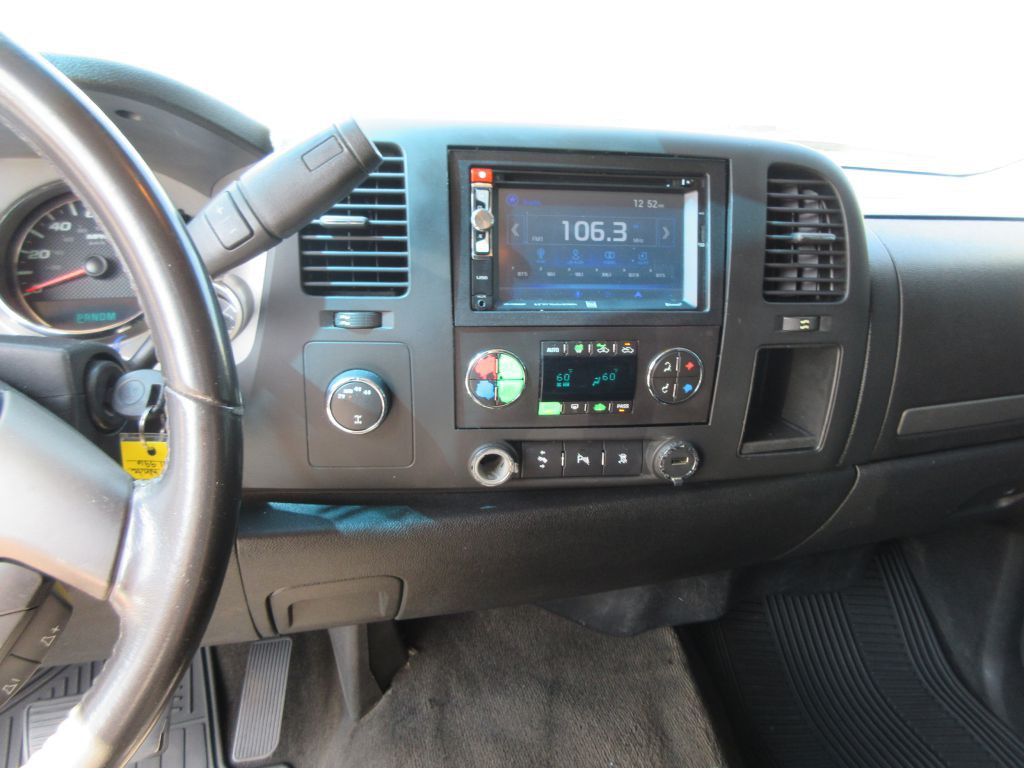 2011 Chevrolet Silverado 1500 Image 9