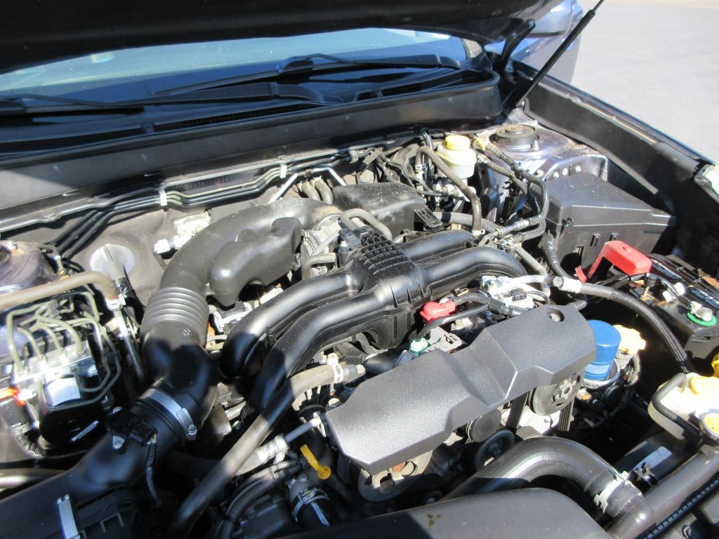 2014 Subaru Legacy Image 17