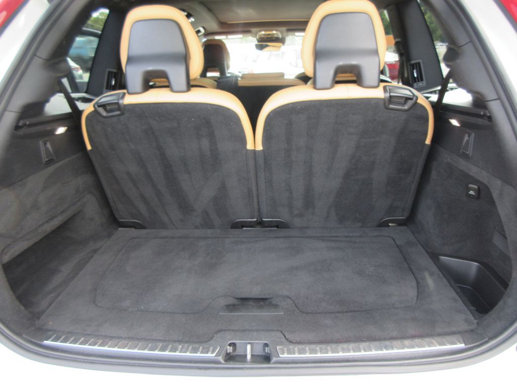 2018 Volvo XC90 Image 17