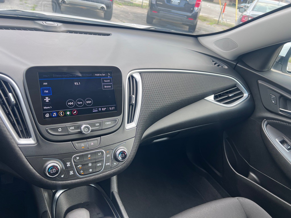 2023 Chevrolet Malibu Image 12