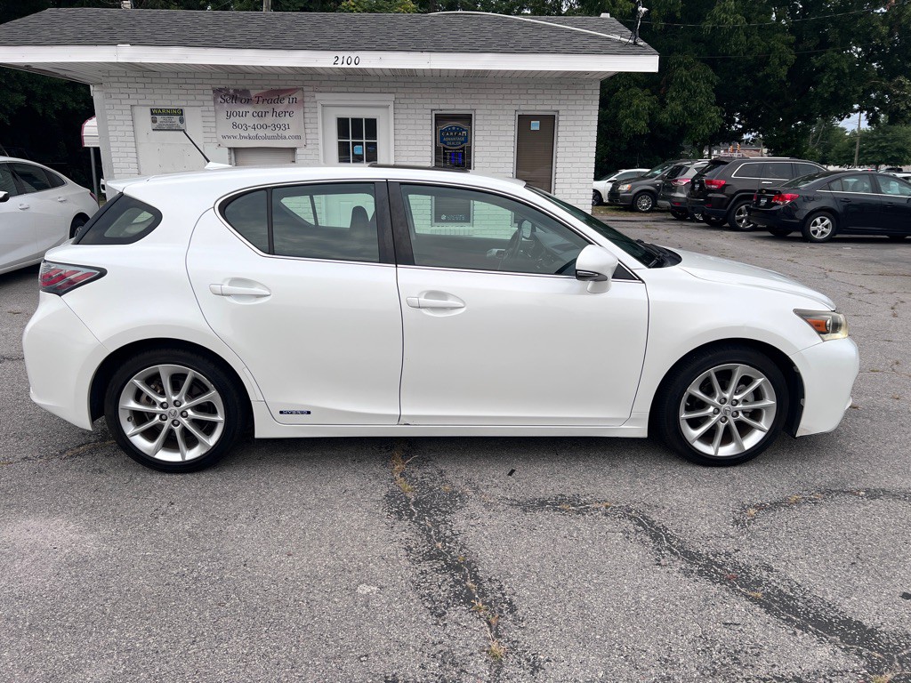 2012 Lexus CT 200h Image 4