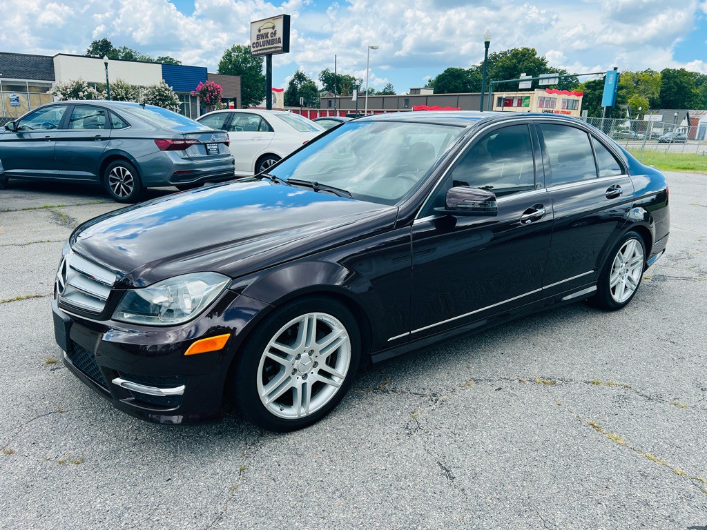 2012 Mercedes-Benz C-Class Image 1