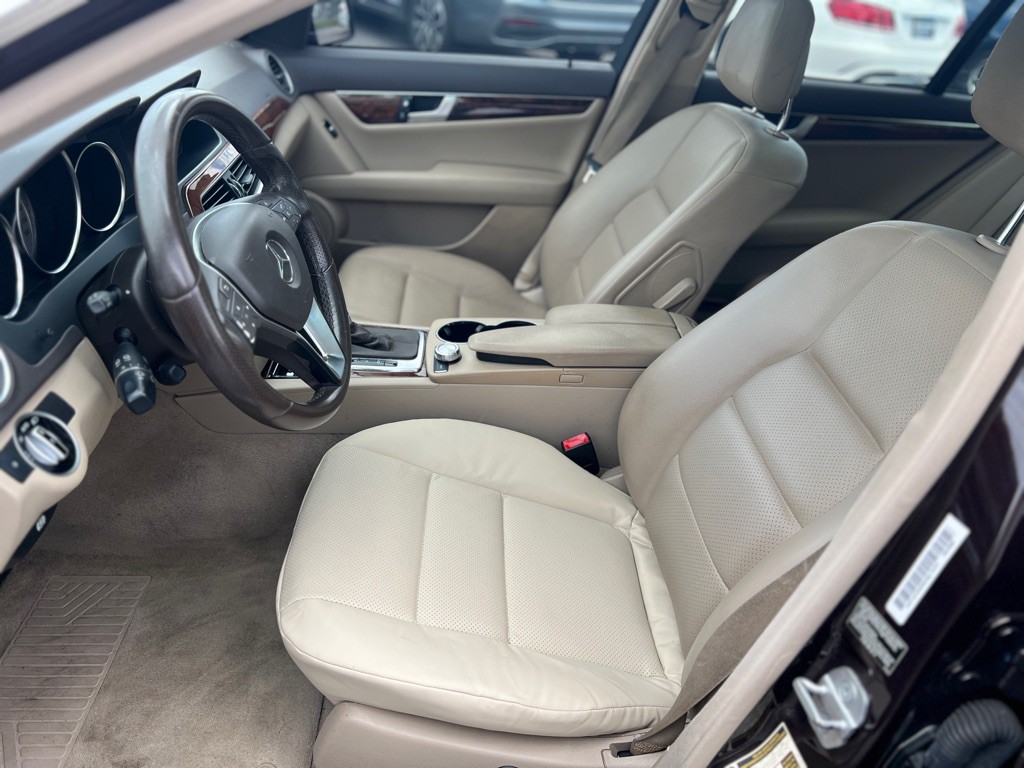 2012 Mercedes-Benz C-Class Image 12