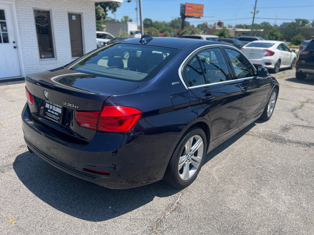 2017 BMW 3 Series Image 5