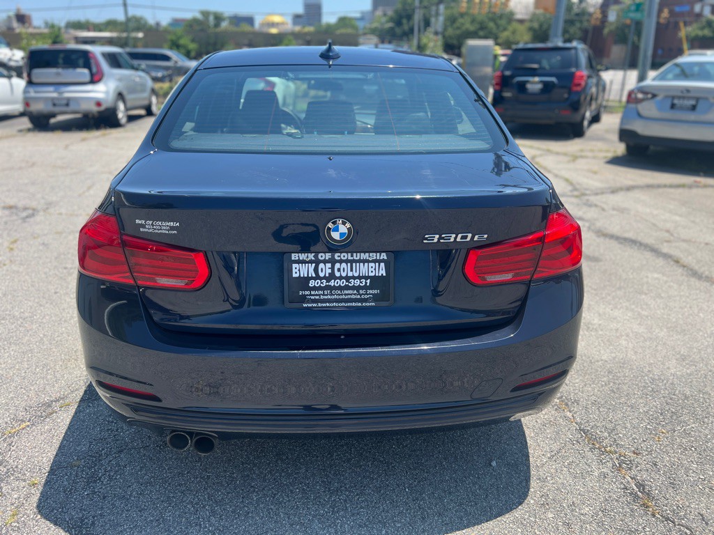 2017 BMW 3 Series Image 6