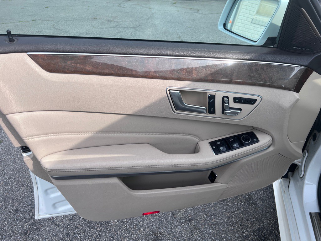 2014 Mercedes-Benz E-Class Image 12