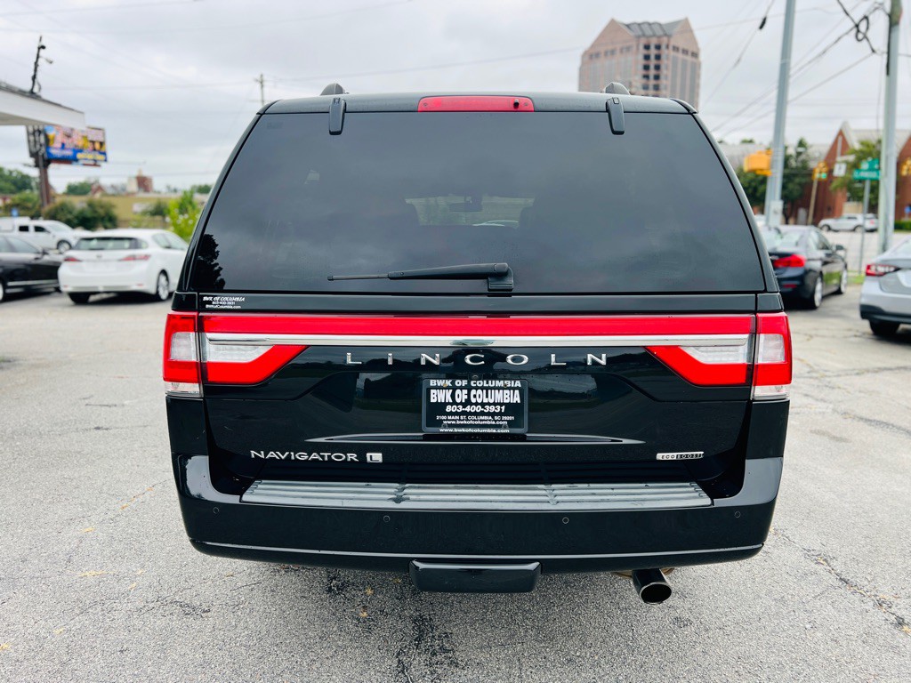 2016 Lincoln Navigator Image 6