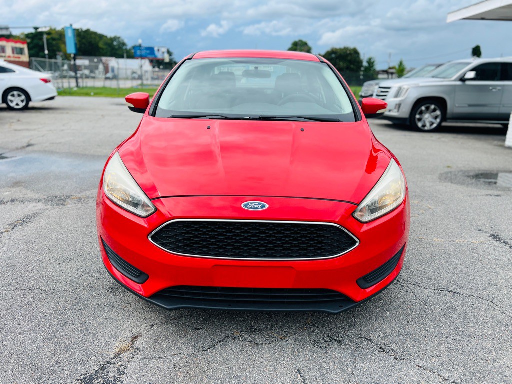 2017 Ford Focus Image 2