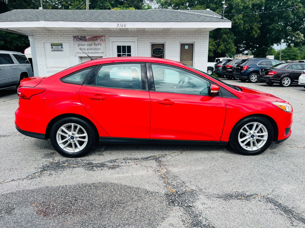 2017 Ford Focus Image 4