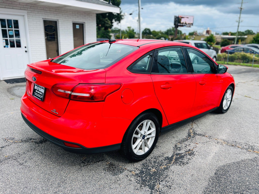 2017 Ford Focus Image 5