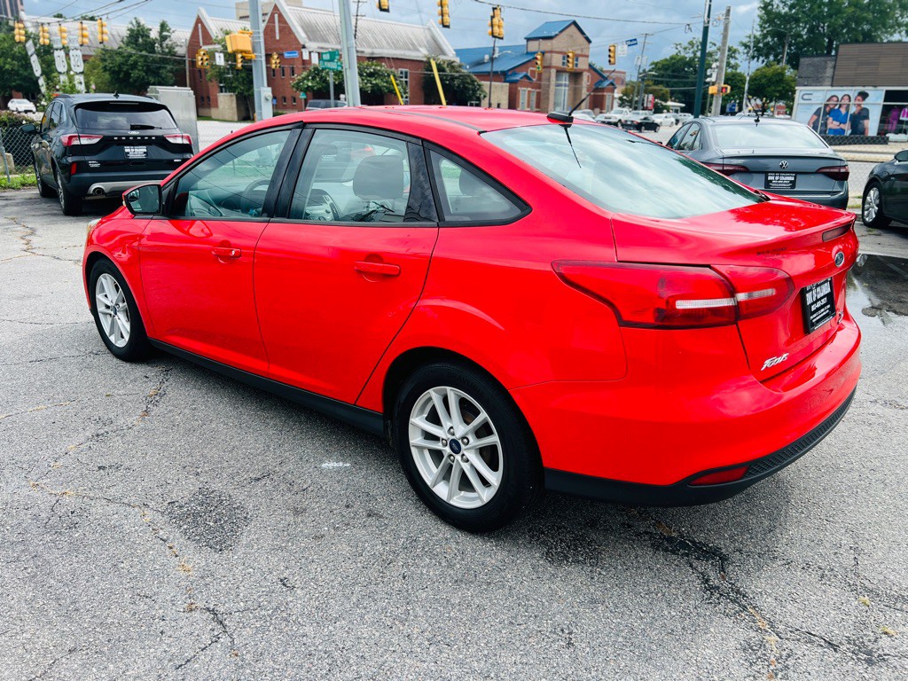2017 Ford Focus Image 7