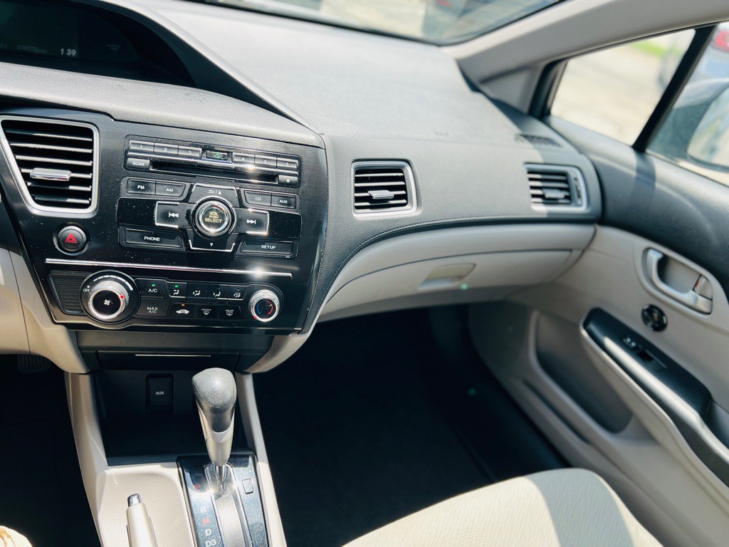 2013 Honda Civic Image 15