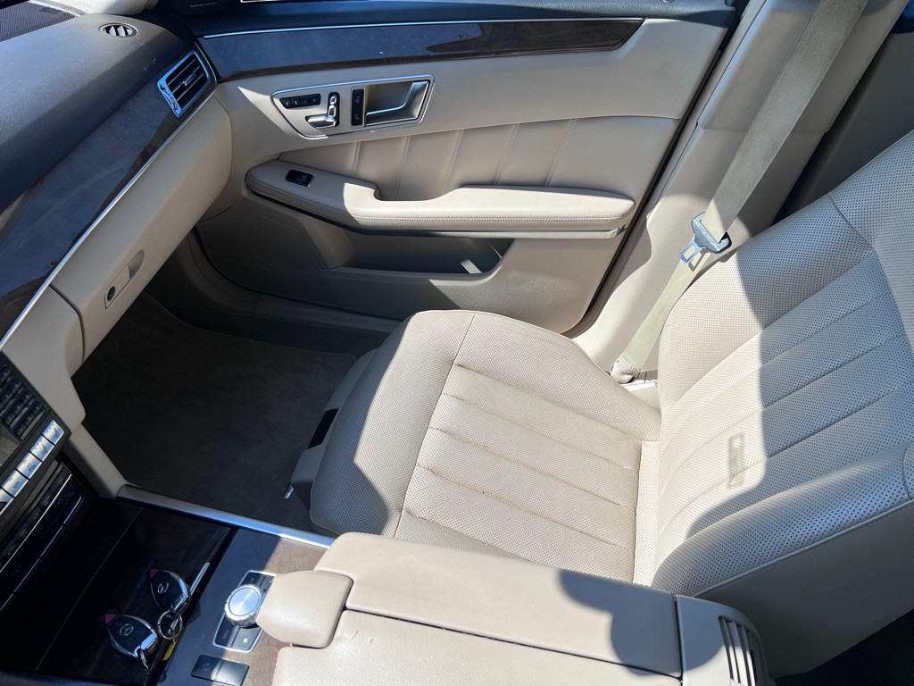 2014 Mercedes-Benz E-Class Image 16