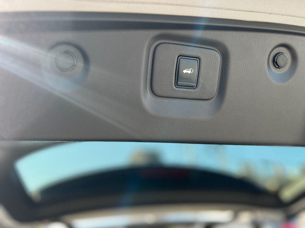 2015 Nissan Pathfinder Image 15
